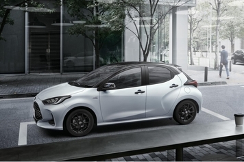 特別仕様車Z“URBANO”（ハイブリッド・2WD）［ベース車両はZ（ハイブリッド・2WD）］