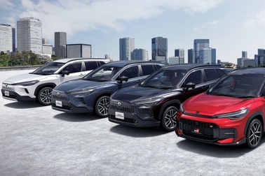 (右端):GR SPORT
