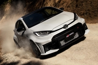 RZ“High performance”［GR-DAT（8AT・4WD）］