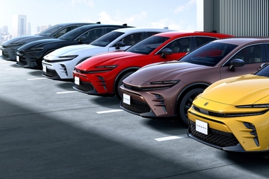 SPORT Z（2.5Lハイブリッド車）